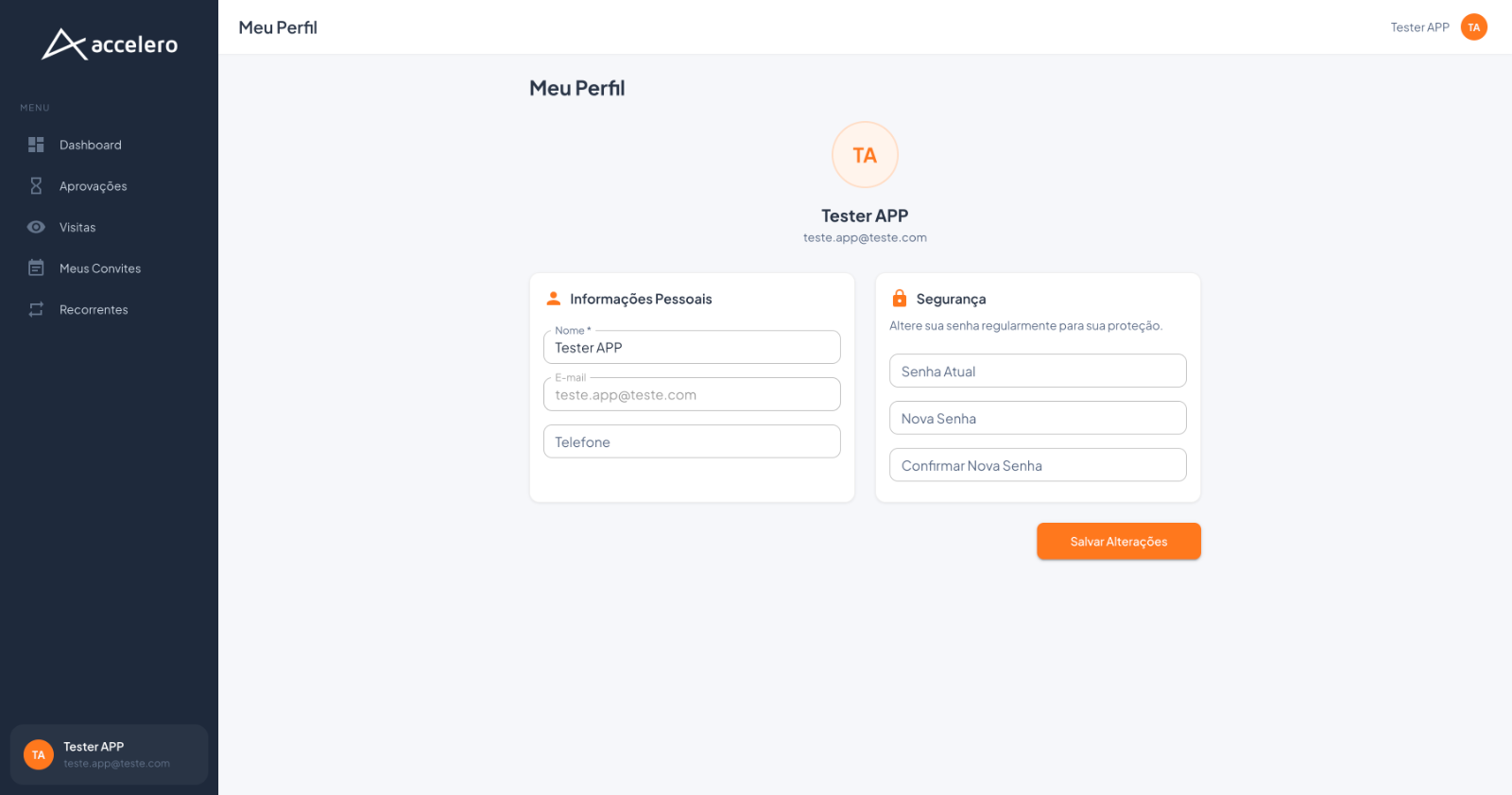 No painel web, os mesmos campos ficam separados em Informações Pessoais e Segurança.