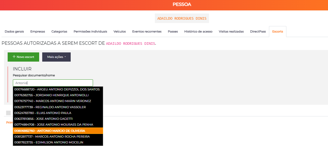 Aba Escorts na edição da pessoa, com o botão Novo escort e a busca de pessoas